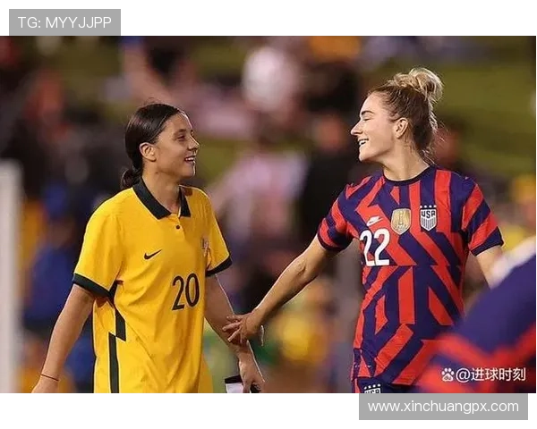 足球明星喜迎新生命温馨庆祝怀孕照片曝光引发网友热议