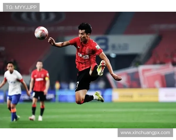 足球明星吴雷近况揭秘：职业生涯新阶段与未来发展展望