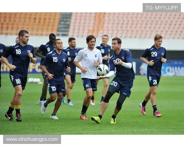 足球明星精彩耍棍子视频集锦展现惊人技巧与魅力瞬间